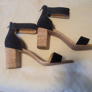 Aerosoles High Hopes black dress sandal size 11 with suede upper.